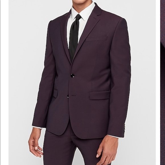 Suit - Picture 1 of 4